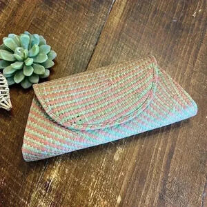 Hype | Pink & Green Woven Straw Clutch